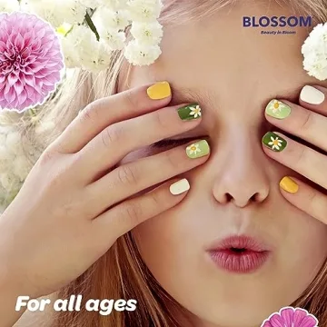 Blossom Hydrating Gift Set with Real Flowers and Custom Colors