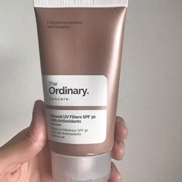 The Ordinary Peeling & Hyaluronic Acid Duo for Radiant Skin