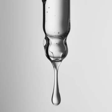 Paul Mitchell Clean Beauty Scalp Therapy Drops, Ultra-Lightweight Scalp Serum Soothes + Nourishes All Hair Types, Especially Dry, Oily + Sensitive Scalps, 1.7 fl. oz.