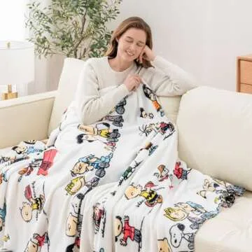 Berkshire VelvetLoft Peanuts Snoopy Plush Throw Blanket