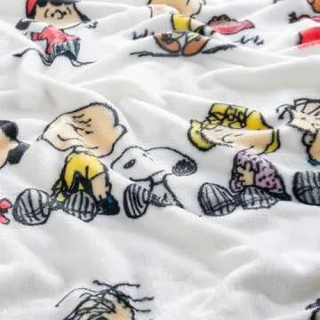 Berkshire VelvetLoft Peanuts Snoopy Plush Throw Blanket