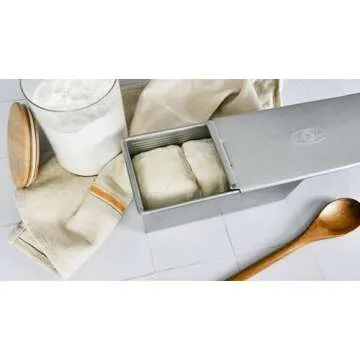 USA Pan Bakeware Pullman Loaf Pan With Cover, 9 x 4 inch, Nonstick & Quick Release Coating, Made in the USA from Aluminized Steel