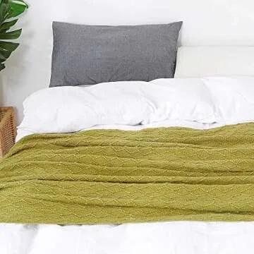 BOURINA Olive Green Throw Blanket 50x60 Inches Throw Textured Solid Soft Sofa Couch Decorative Knit Blanket