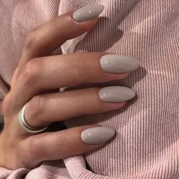 XCREANDO Beige Press On Nails Short Oval - Stylish & Durable Nail Kit for Women