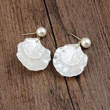 2 Pairs Pearls Sea Shell Stud Earrings Beach Jewelry Gifts for Women for Halloween Party Summer Beach Jewelry