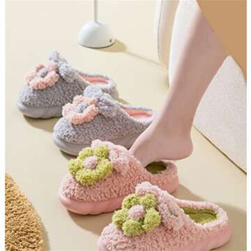 WYIKE Women's Warm Plush Flower Slippers - Thick Non-slip Indoor Home Slippers for Women and Men