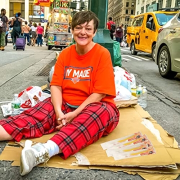 Skourvut Disposable Travel Toothbrush and Toothpaste Set