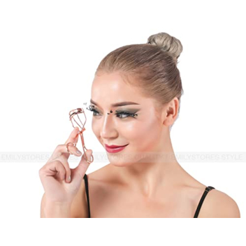 Professional Golden Eyelash Curler with Silicone Pads - EMILYSTORES