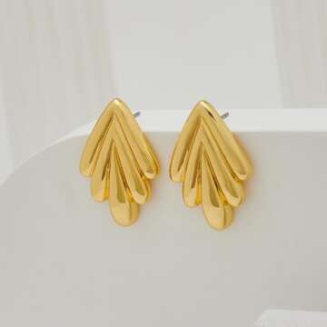 MUYAN Gold Ribbed Vintage Stud Earrings for Women