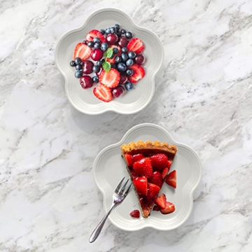 HomeElves Flower-Shaped Dinner Plates Set of 4 – Unique and Durable Dinnerware for Every Occasion