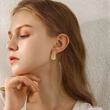Teardrop Clip On Earrings Dupes Earring for Women Chunky Hoop Earing Hypoallergenic Lightweight Dangle Water Drop Set for Women