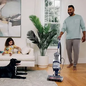 Shark UV900 Pet Vacuum with Powerful DuoClean Technology