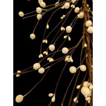 AR47 Big Primitive Pip and Holly Berry Garland in Cream / Ivory Color