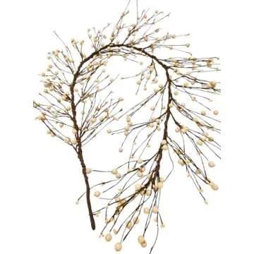 AR47 Big Primitive Pip and Holly Berry Garland in Cream / Ivory Color