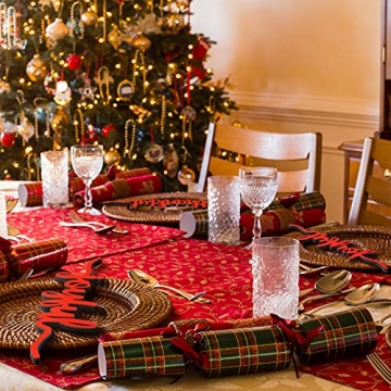 Charming 12-Piece Rustic Christmas Plate Decor