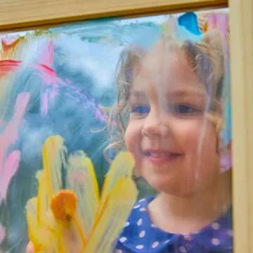 TP Toys Chalkboard and Painting Easel for Kids. Wooden Double Sided Easel for Arts and Crafts, Learning and Playing. for Indoor and Outdoor Use FSC Treated Wood.