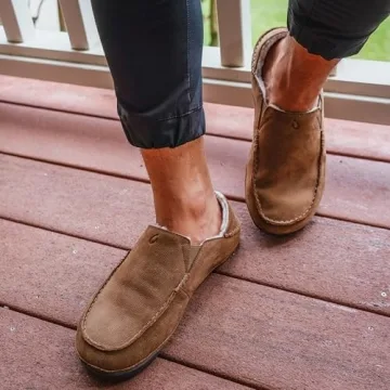 OLUKAI Kipuka Hulu Men's Leather Slippers for Comfort