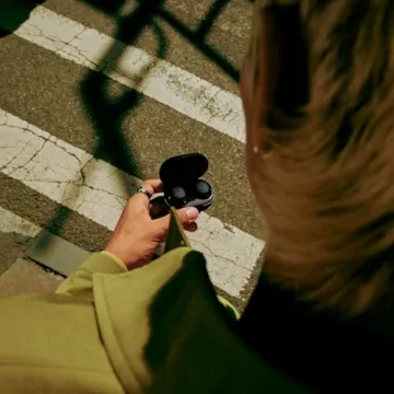 Bose QuietComfort Noise Cancelling Earbuds: Black