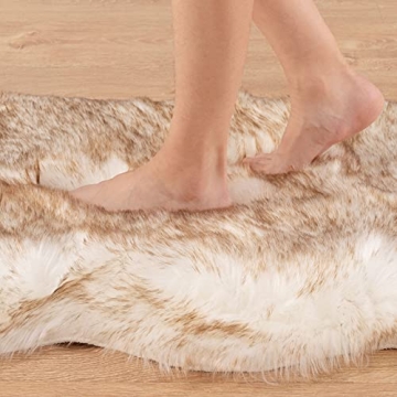 Carvapet Luxury Faux Sheepskin Area Rug - Soft & Stylish