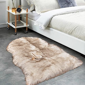 Carvapet Luxury Faux Sheepskin Area Rug - Soft & Stylish