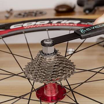 cyclists Bike Cassette Lockring Tool - Cassette Removal Tool with Guide Pin - Bicycle Freewheel Remover for Shimano Sram
