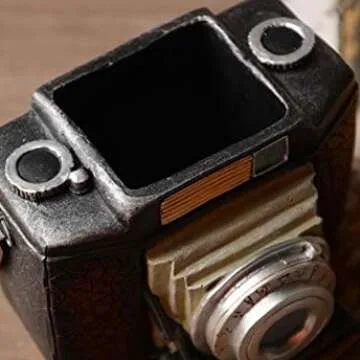 Camera Pencil Organiser by Yournelo