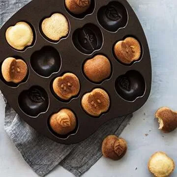 Nordic Ware Apple Cakelet Pan - Bake Adorable Desserts
