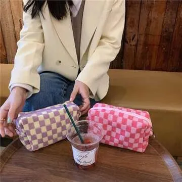 Checkered Makeup Bag,Travel Makeup Bag Toiletry Bag Cute Makeup Brushes Bag Cosmetic Bags for Women Zipper Preppy Makeup Bags for Purse Large Travel Cosmetic Bag (Girls Pink)