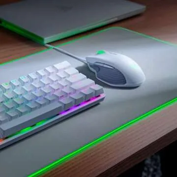 Razer Goliathus Chroma Mouse Pad - RGB Customization & Precision