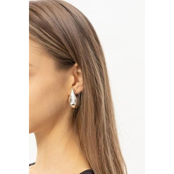 Lightweight Gold Hoop Earrings for Women - Fashionable & Hypoallergenic