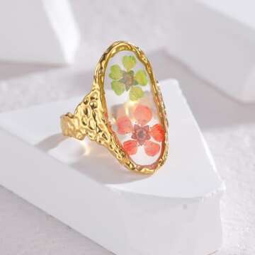 Handmade Dried Flower Statement Ring for Women Gold Plated Stainless Steel Adjustable Pressed Blossom Forget-Me-Not Flowers Open Band Rings Wedding Holiday Jewelry (Hammered Oval)