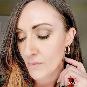 Wlane Chunky Gold Hoop Earrings for Stylish Women