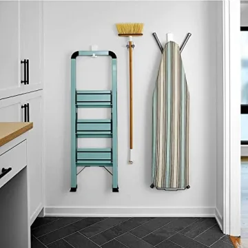 Command 10 lb XL Heavyweight Wall Hook for Easy Hanging