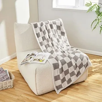 CozeCube Checkered Blanket Ultra Soft Cozy Grey Throw