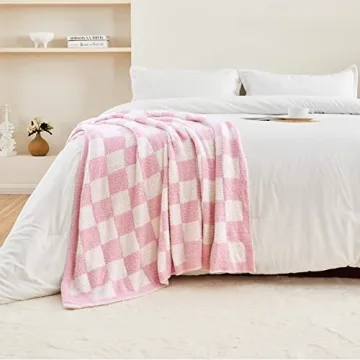 CozeCube Ultra Soft Checkered Blanket for Every Home