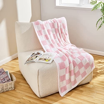 CozeCube Ultra Soft Checkered Blanket for Every Home