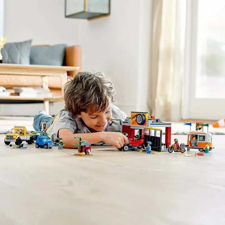 LEGO City Tuning Workshop 60258 Fun Playset