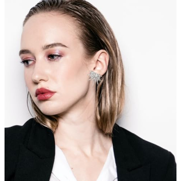 Stunning Star-Shaped Rhinestone Earrings for Special Occasions