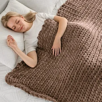Maetoow Tighter Version Chenille Chunky Knit Blanket Throw （40×50 Inch）, Handmade Warm & Cozy B...