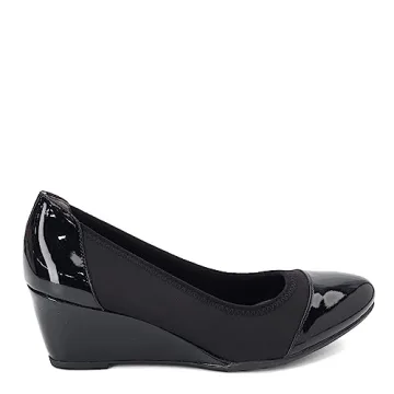 LifeStride Women's Juliana Wedge Pump - Black 8.5 US