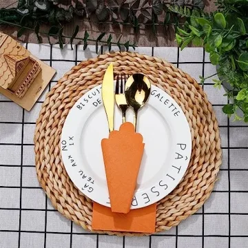 Elegant 100 Pcs Scalloped Cocktail Napkins for Parties