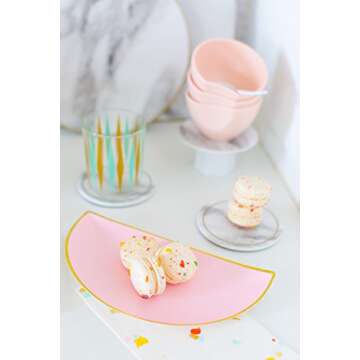 Sugar & Cloth Retro Diamond Plastic Tumbler Glass Set