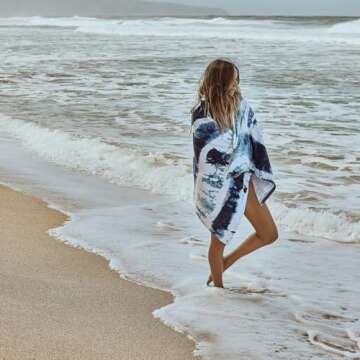 Slowtide Beach Towel - Absorbent and Stylish for All Adventures
