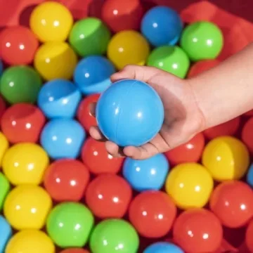 Fisher-Price Inflatable Mega Bouncer with 50 Play Balls