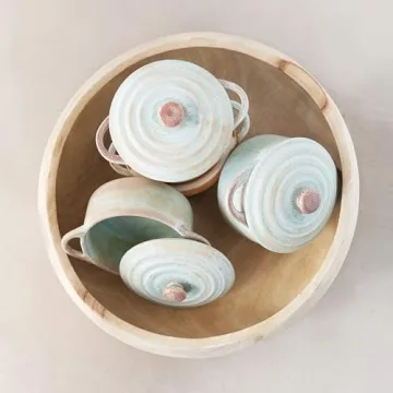 Creative Co-Op Mango Wood Bowl - Stylish & Sustainable Decor