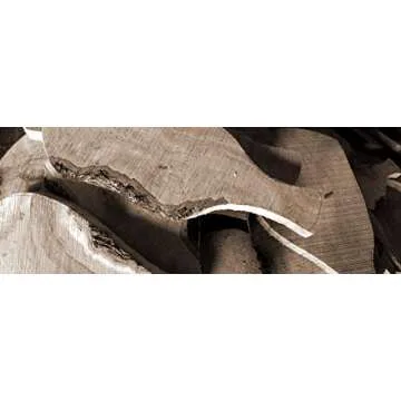 Arte Legno Spello Hand Made Rectangular Olive Wood Cutting Board with Handle | Small, Medium and Large Cutting Boards available | Hand Crafted in Italy