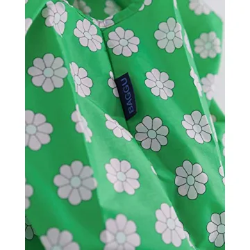 BAGGU Standard Reusable Shopping Bag, Ripstop Nylon Grocery Tote or Lunch Bag, Green Daisy
