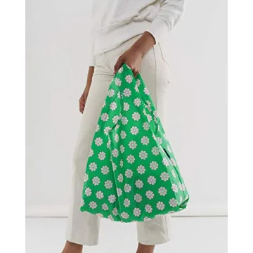 BAGGU Standard Reusable Shopping Bag, Ripstop Nylon Grocery Tote or Lunch Bag, Green Daisy