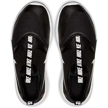 Nike Flex Runner (Big Kid) Black/White 6 Big Kid M