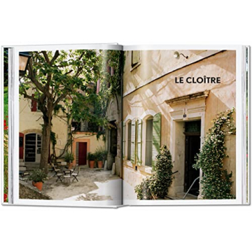 Living in Provence: A Visual Journey to Southern France